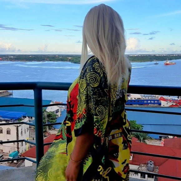 Meet your Posher, Tiffany - Picture 13 of 17